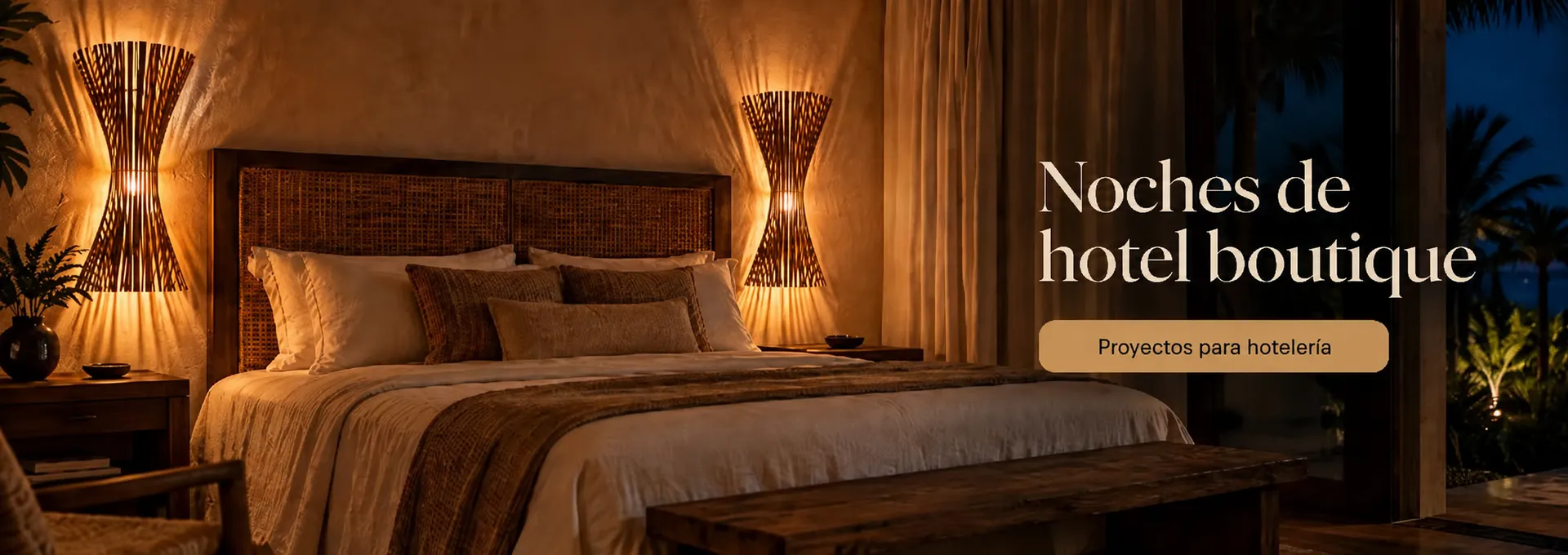 Noches de hotel boutique — suite con apliques de pared de bambú en la cabecera. Proyectos para hotelería